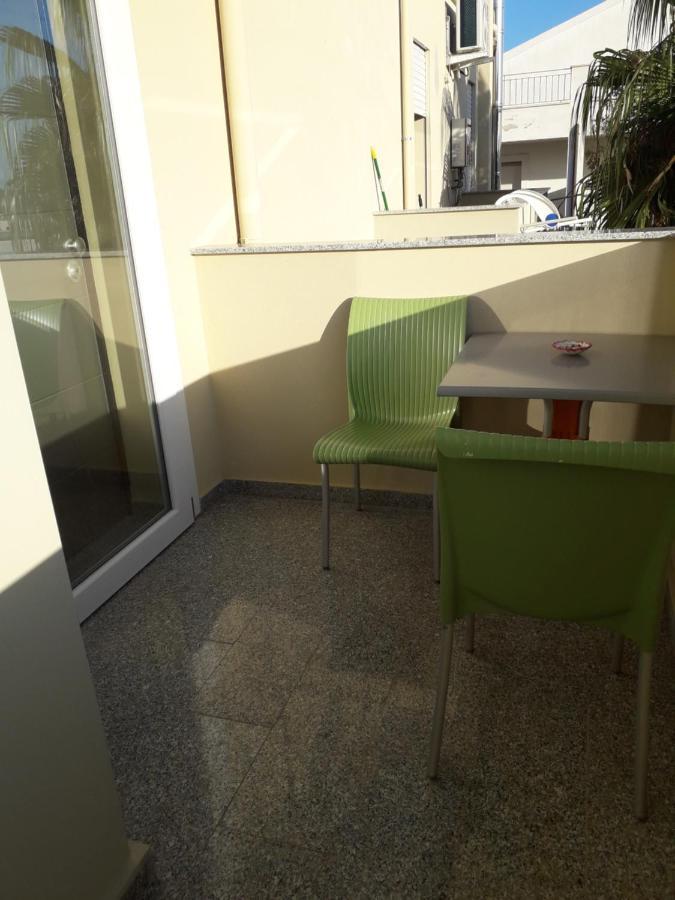 Il Giardino Fiorito Casa Vacanze Alguer Exterior foto
